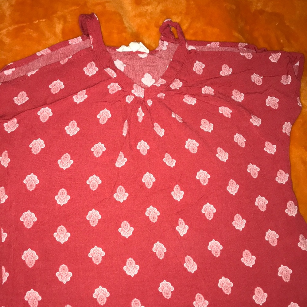 cute orange top☀️